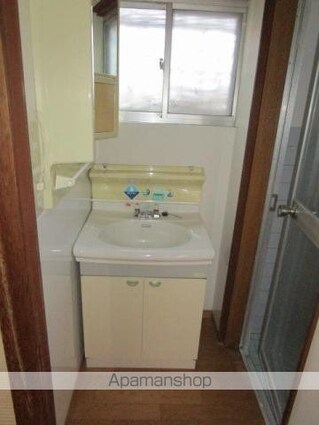 余戸中５丁目和田借家[4DK/57.24m2]の洗面所