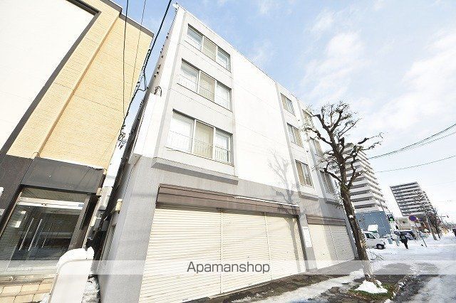 アン・フィニーの外観写真