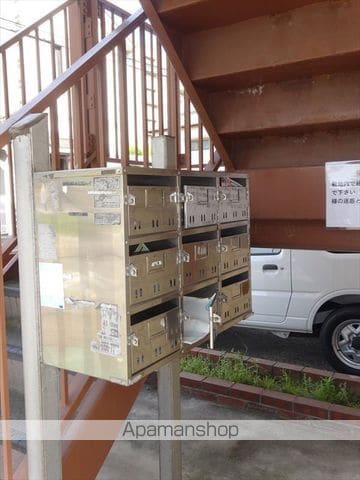 マンション吹上の玄関写真