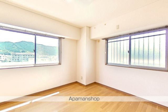 BALCONY8南の丸の内装写真
