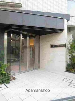 東京都八王子市八日町[1K/30.73m2]のエントランス
