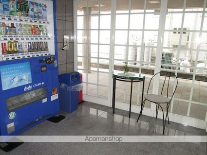 サンプラザベビードール[1R/20m2]のエントランス2
