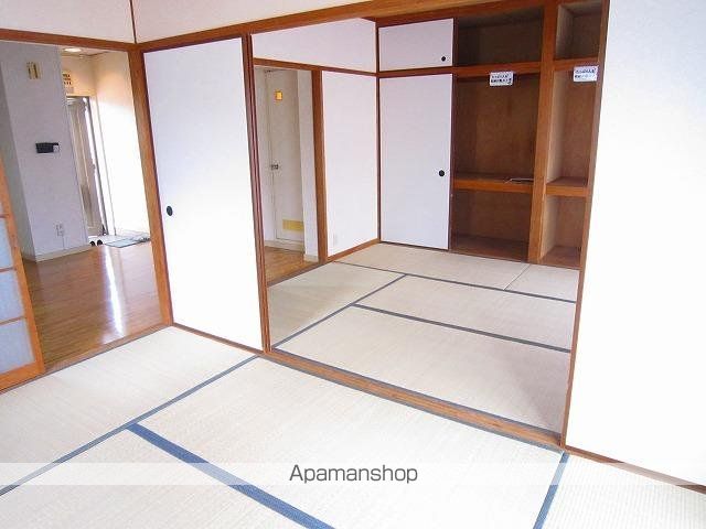 メゾンドール伊地知の内装写真
