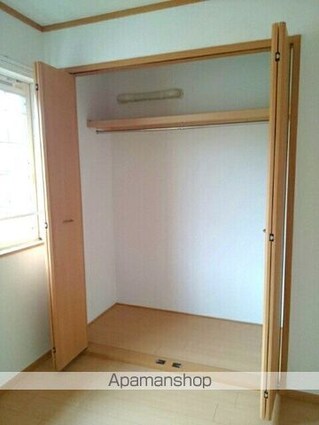 サン　エトワールⅠ[2LDK/58.53m2]の収納