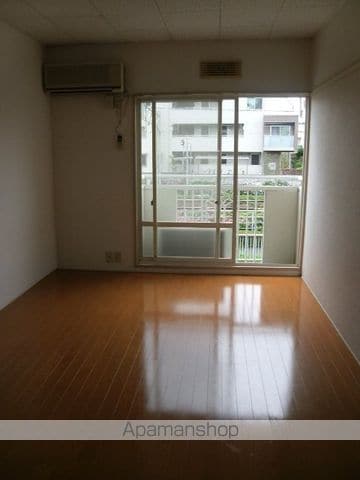 メゾン三鷹台の内装写真