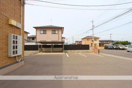 アウローラ[2LDK/59.58m2]の駐車場