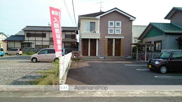 【岐阜市柳津町丸野のアパートの写真】