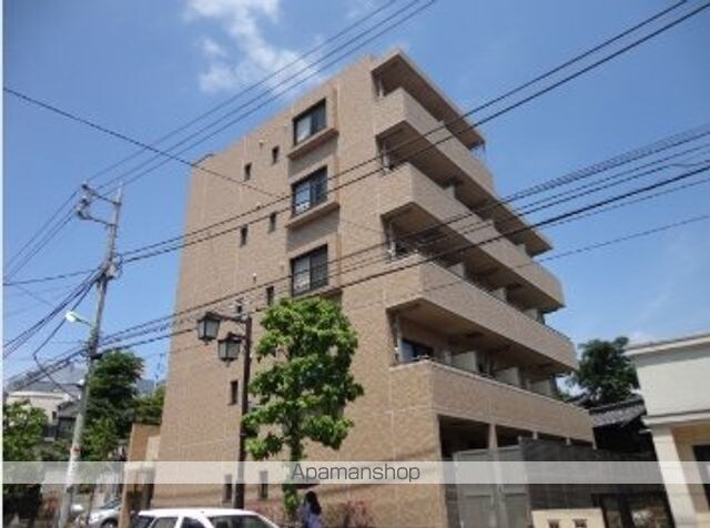 ティアラ三軒茶屋[1K/26.77m2]の外観1