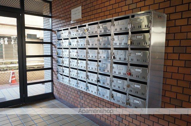 グローバルハイツ豊中の玄関写真