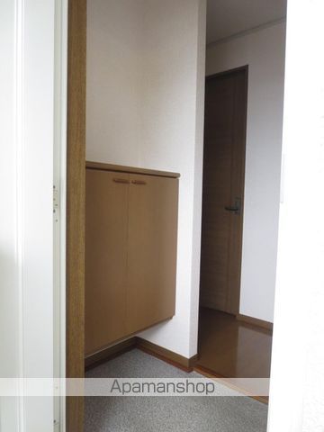 ファミール本郷 C棟の内装写真