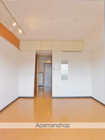 プラディオ森小路セレニテの内装写真