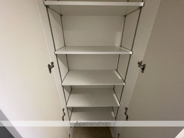 セレニテ新大阪ミラク弐番館の内装写真
