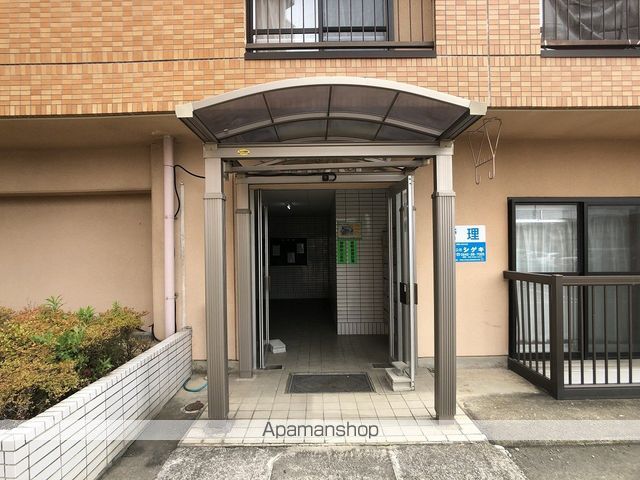 ミカドハイツの玄関写真