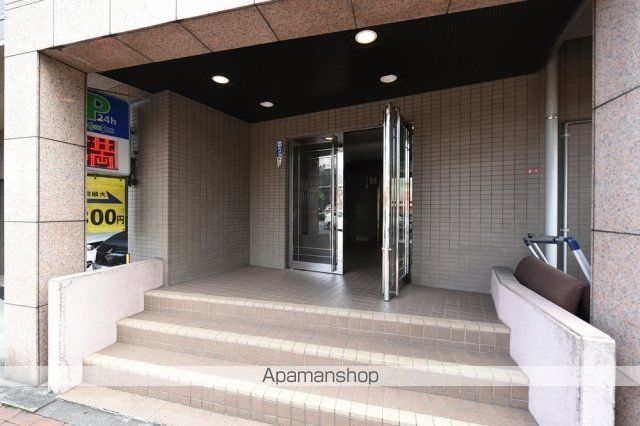 ロイヤルパレス高円寺の玄関写真