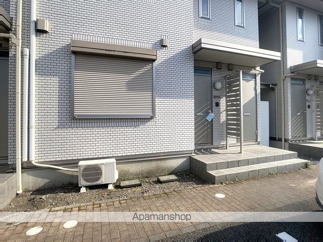 ローズ スクエアAの玄関写真