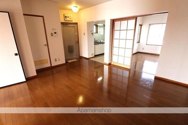 第3山忠マンションの内装写真