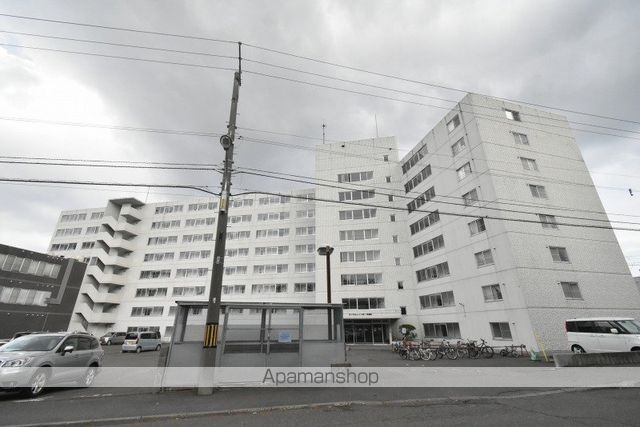 ロイヤルレインボー平岸 B棟の外観写真