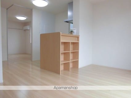 オッツ[1LDK/39.21m2]のリビング・居間