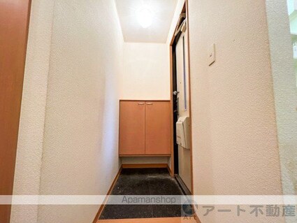 セジュール力石　Ｂ棟[2DK/50.42m2]の玄関