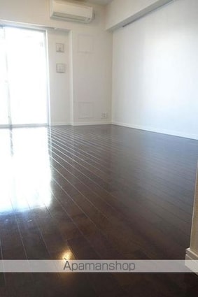 東京都新宿区北新宿４丁目[2LDK/56.71m2]のリビング・居間