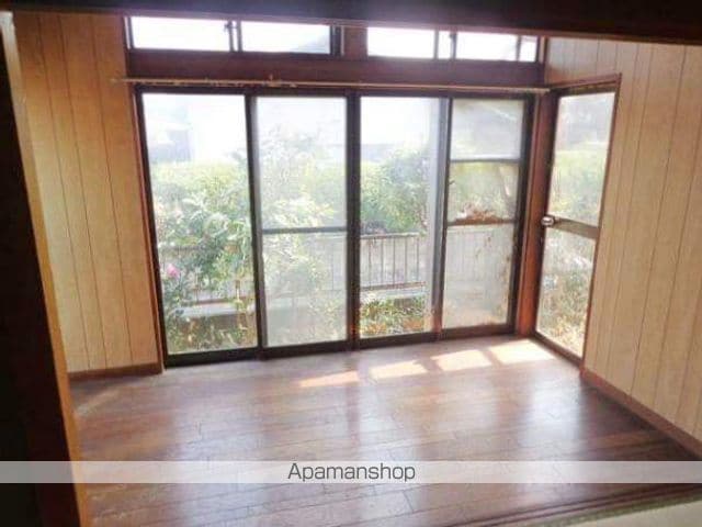 大野城市 2階建 築48年の内装写真