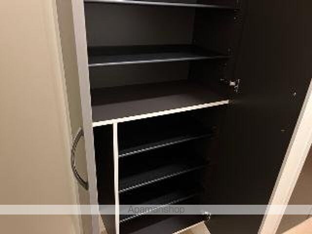 トレアティック島内[2LDK/55.66m2]の収納