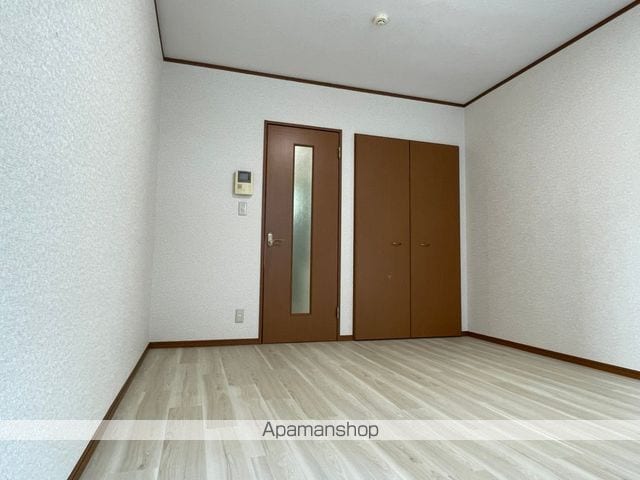 イーストアベニューの内装写真