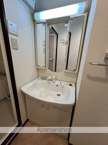 URBANEXUMEDAHIGASHIの内装写真