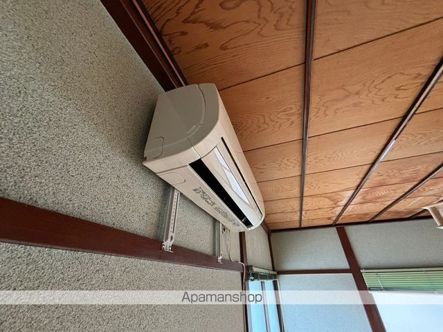魚津市諏訪町14-13戸建の内装写真