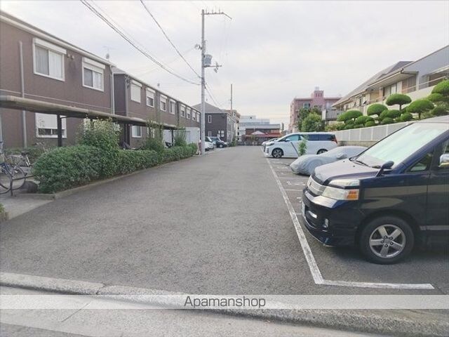 和歌山県和歌山市秋葉町[3LDK/73.69m2]の駐車場2
