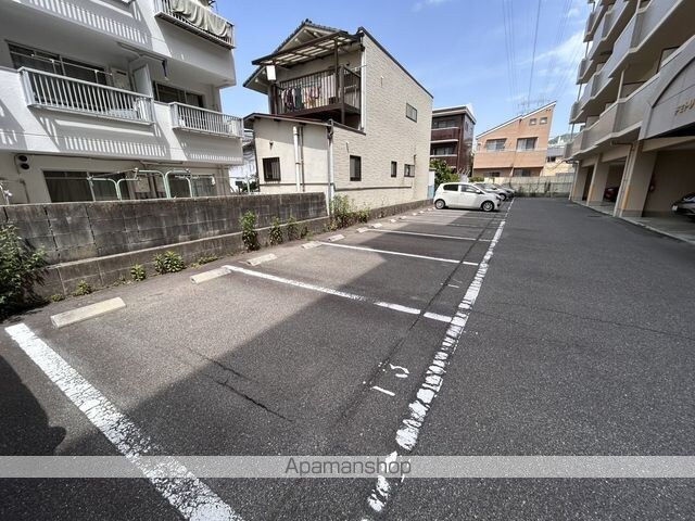 ドミトリー庚午壱番館[1K/23.8m2]の駐車場2