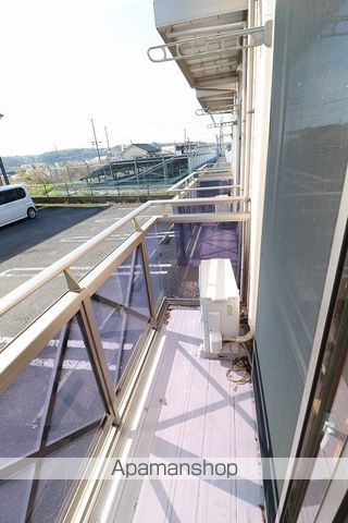 フェヴァリー Fの内装写真