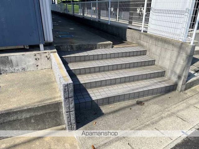 レオパレス丸の内の玄関写真