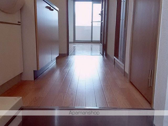 セコンダリー谷畑の内装写真