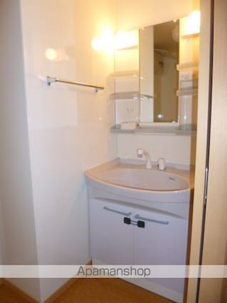 東京都国立市中３丁目[2LDK/55m2]の洗面所