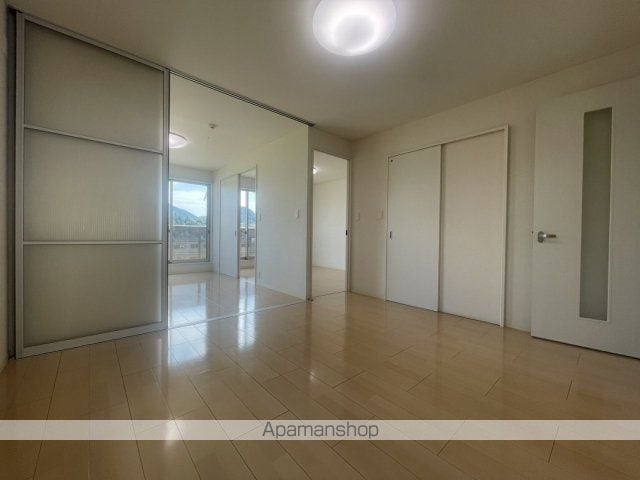 レトア金亀IIIの内装写真