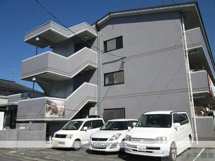 グリチネ松山インターシティ[3LDK/65.12m2]の駐車場1