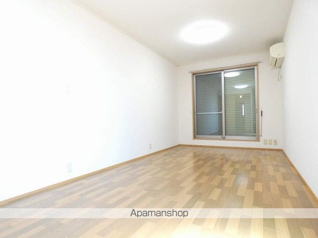 ラージネスの内装写真