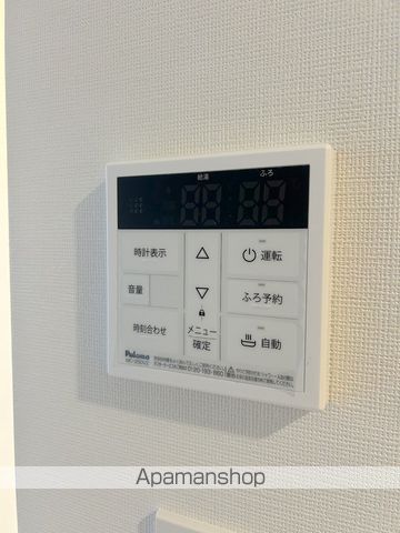 コンフォリア・リヴ京橋の内装写真