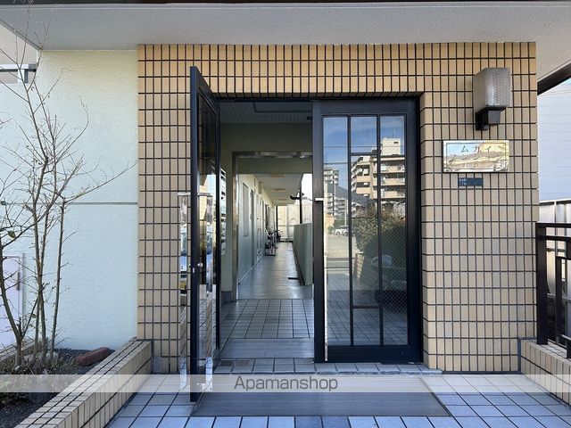 ムカイマンションA・B棟の玄関写真
