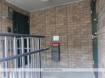 東京都国立市谷保[2LDK/53.76m2]のエントランス2