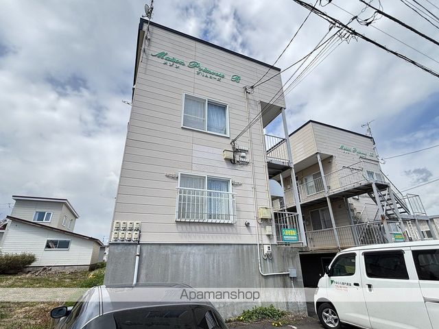 メゾンプリムローズB棟の外観写真