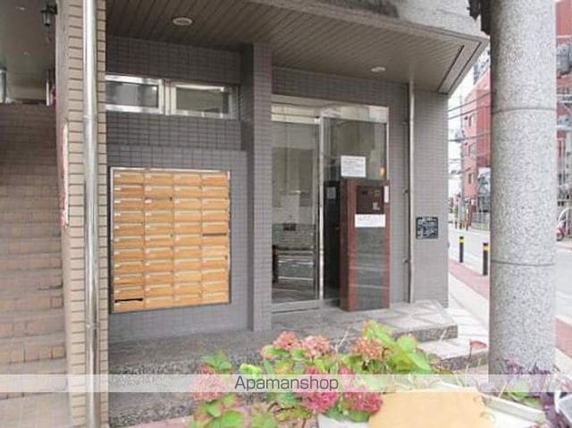 エステートモア薬院ジョイの玄関写真