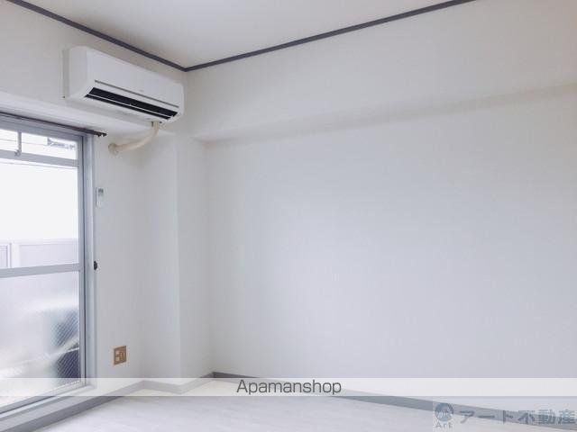 アルト雄郡 東棟の内装写真