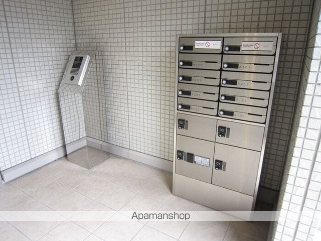 フェリーチェ A棟の玄関写真