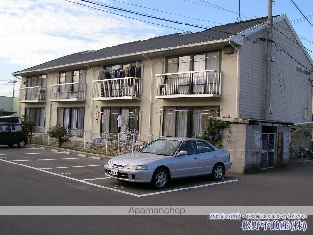 ファミールえんざ B棟の外観写真