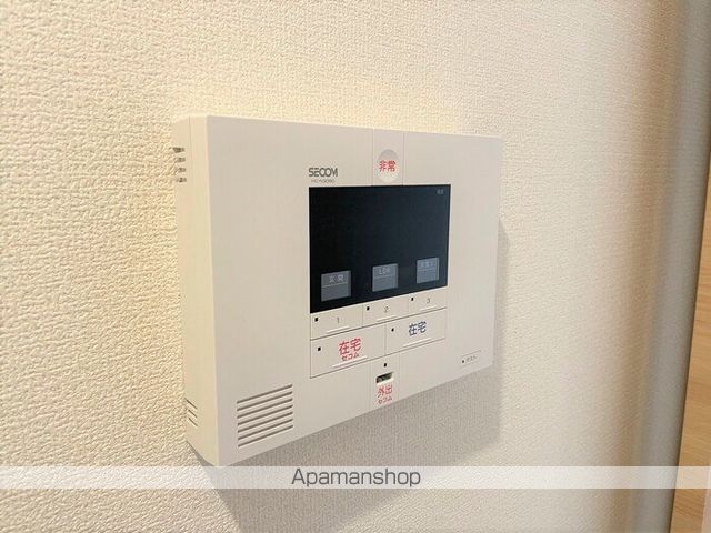 RASSURERの内装写真