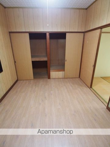 斉丸アパートの内装写真