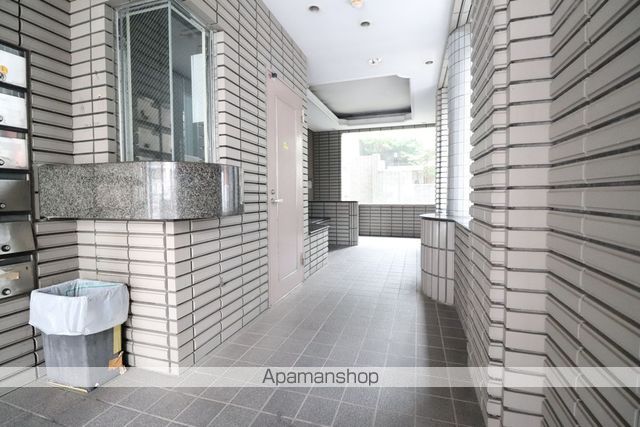 ローズマンションA31番館の玄関写真