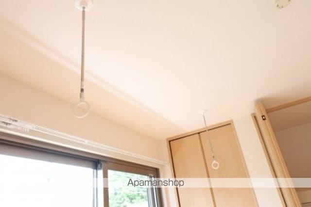 【千葉市中央区本町のアパートの写真】